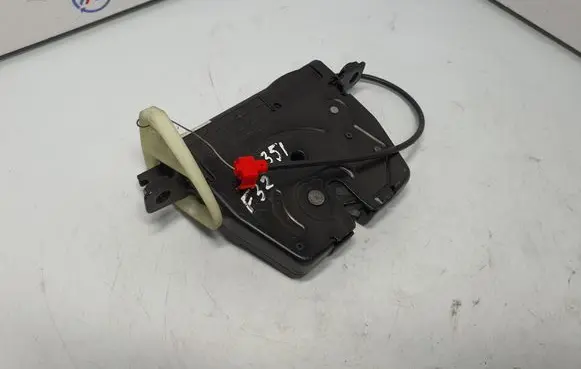 Tailgate/trunk/boot lock/catch/latch
