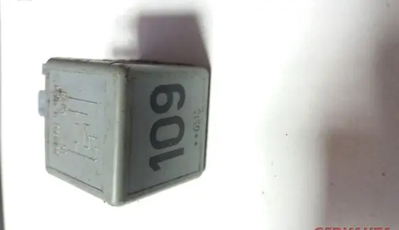 Audi A6 S6 C5 4B Other relay 1J0906381A