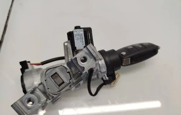 Audi A3 S3 8V Ignition lock 1K0905851 0819CA29813