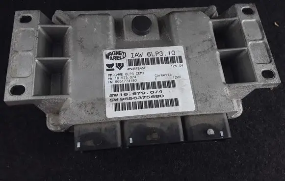 Peugeot 407 Engine control unit/module 16679074 9656375680