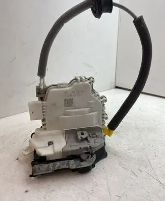 Audi A4 S4 B9 Rear door lock 8X0839015E