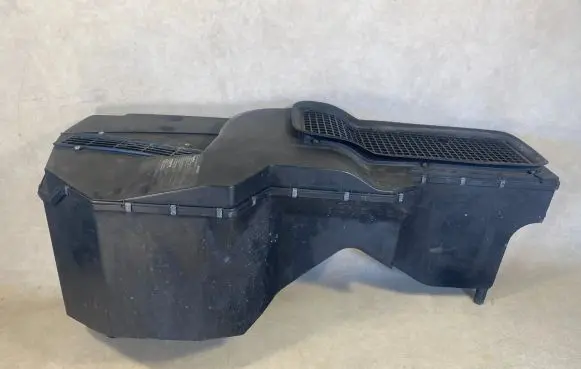 Mercedes-Benz G W461 W463 1st Gen Cabin air duct channel A4638300023
