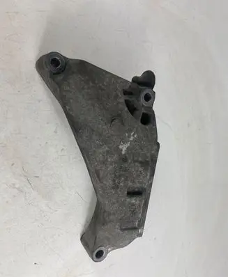 Volkswagen Transporter - Caravelle T5 Engine mounting bracket 03L199207B