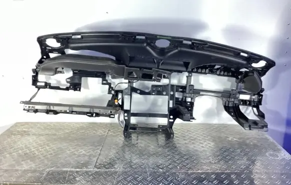 Tesla Model S Dashboard cross member/frame bar 100332600K