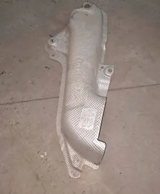 Dacia Sandero III Exhaust heat shield 747618673R AL1050 0422188