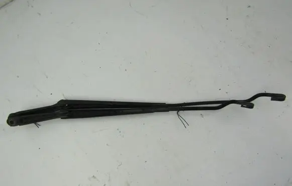 Ford Focus Front wiper blade arm 