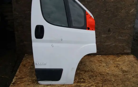 Fiat Ducato Front door