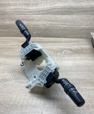 Mazda 5 Wiper turn signal indicator stalk/switch 17E418 17D682