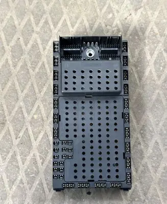 Volvo V70 Fuse box set 8688153 8645729
