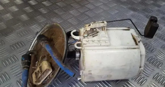 Opel Vectra B Fuel level sensor 
