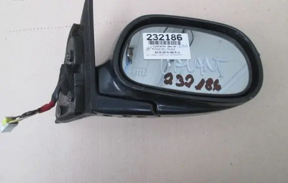 Mitsubishi Galant Front door electric wing mirror