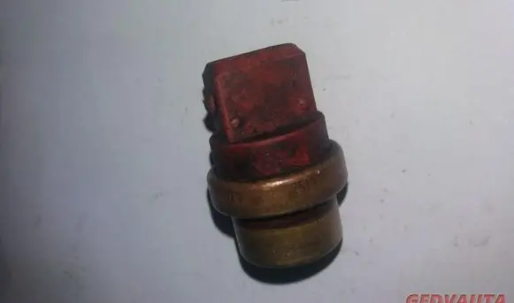 Coolant temperature sensor