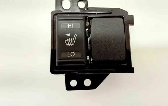 Nissan X-Trail T32 Seat heating switch 969U64CE2A