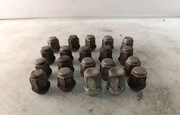 Dodge Journey Nuts/bolts 