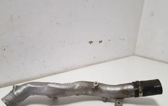 Toyota Avensis T270 Intercooler hose/pipe