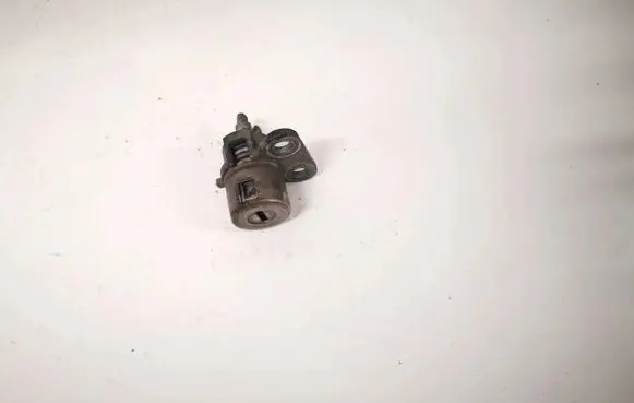 Dodge Caliber Front door lock (next to the handle) 312739 312739s3