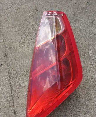 Fiat Punto (188) Rear/tail lights