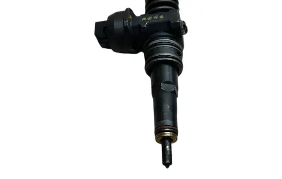 Volkswagen Caddy Fuel injector 038130073AP 0414720221