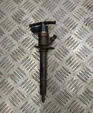 Fuel injector