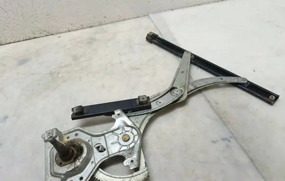 Volkswagen PASSAT B4 Front door electric window regulator 3A0837402B