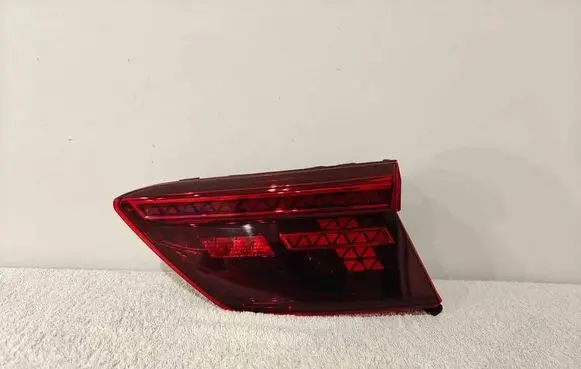 Volkswagen Tiguan Tailgate rear/tail lights 2SA01252202