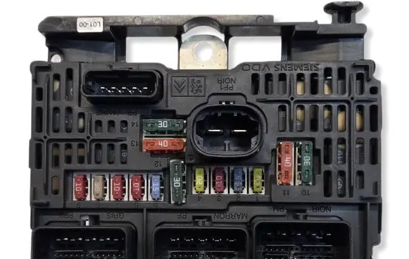 Peugeot 407 Comfort/convenience module 9661682580 BSML0100 S118983001Q