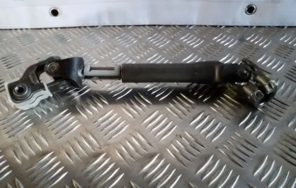 Nissan Juke I F15 Steering column universal joint