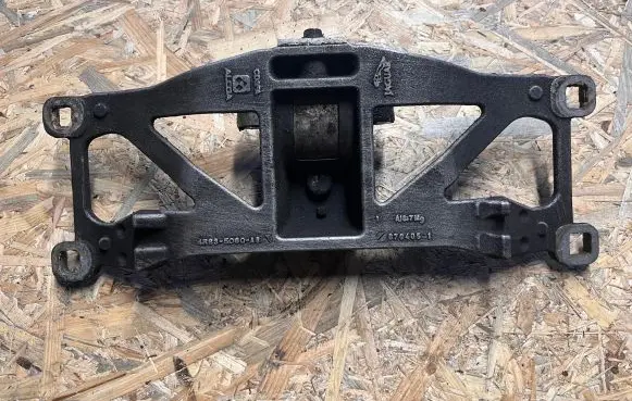 Jaguar S-Type Engine mounting bracket 4R835060AB