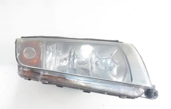 Skoda Fabia Mk1 (6Y) Headlight/headlamp