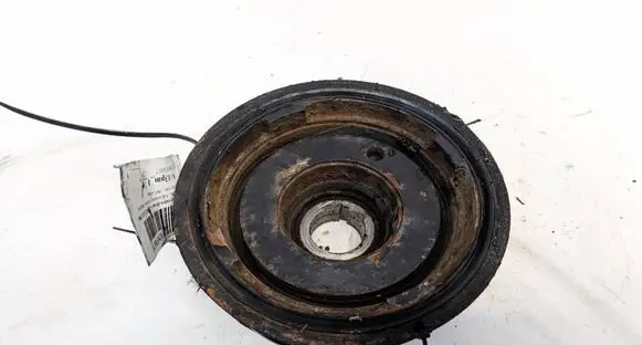 Mercedes-Benz CLS C219 Crankshaft pulley