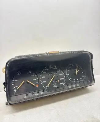 Volkswagen Transporter - Caravelle T4 Speedometer (instrument cluster) 81117657
