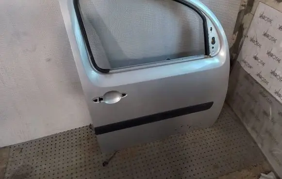 Renault Kangoo II Front door 