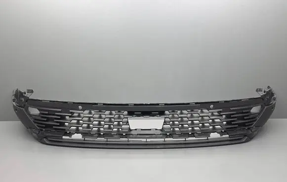 Front bumper lip