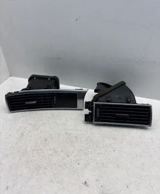 Audi A6 S6 C6 4F Dashboard side air vent grill/cover trim 4F1820901D 4F1820902D
