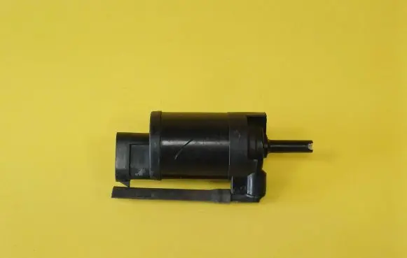 Windscreen/windshield washer pump