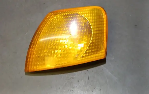 Volkswagen PASSAT B5 Front indicator light 3B0953049