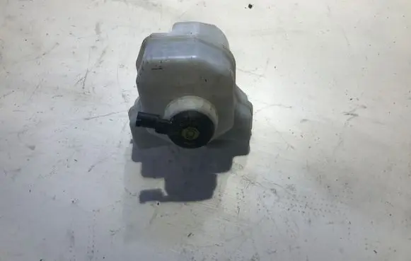 Land Rover Range Rover Sport L494 Brake fluid reservoir 32669621