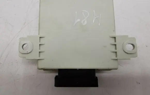 Toyota Avensis T250 Window control relay 8594005040