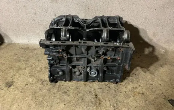 Mercedes-Benz E W212 Engine block A6510130336