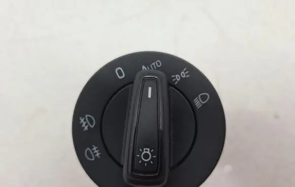 Skoda Fabia Mk3 (NJ) Light switch 5E0941431D
