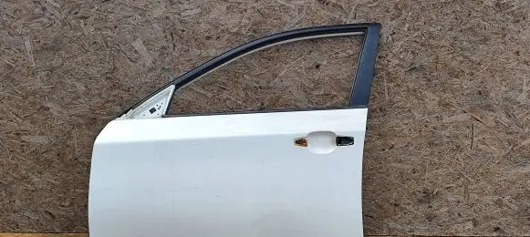 Subaru Impreza III Front door