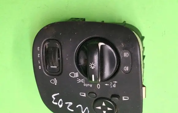 Mercedes-Benz C W203 Light switch A2035450604 04058519 24406574722