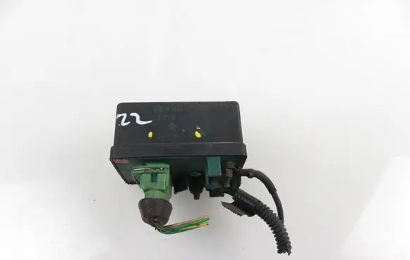 Peugeot 406 Glow plug pre-heat relay 96190007