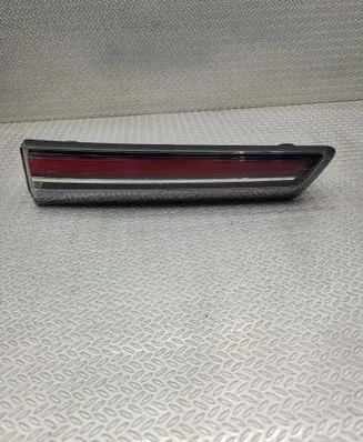Opel Mokka B Tailgate rear/tail lights 9833944480
