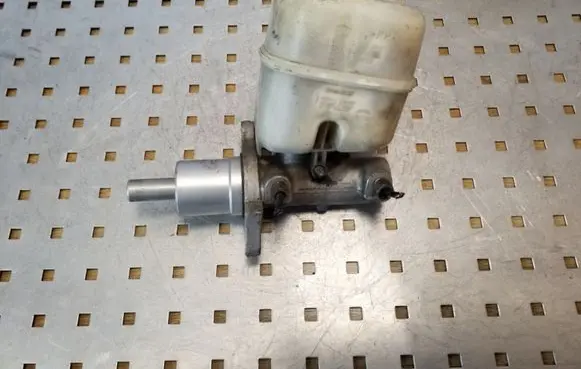 Jeep Cherokee III KJ Master brake cylinder 34666037