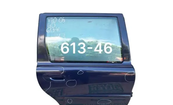 Volvo V70 Rear door 