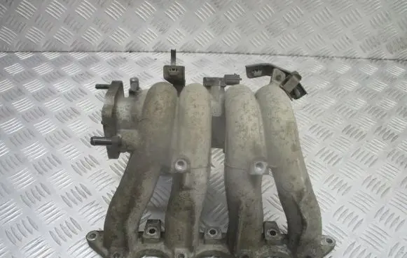 Hyundai Getz Intake manifold