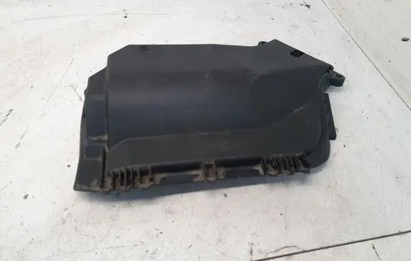 Audi A4 S4 B8 8K Fuse box cover 8K1907613B