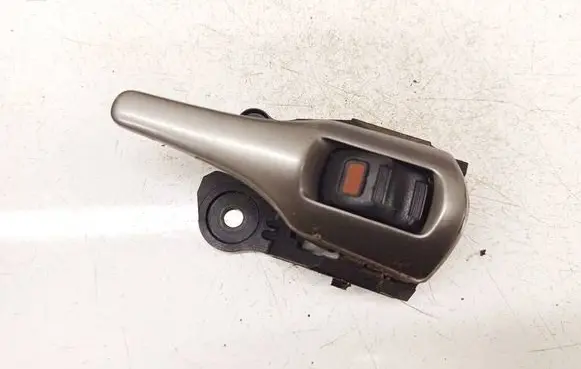 Toyota Verso Front door interior handle 62318A2