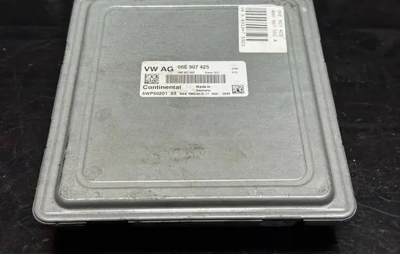 Audi Q7 4M Engine control unit/module 06E907425 5WP50201